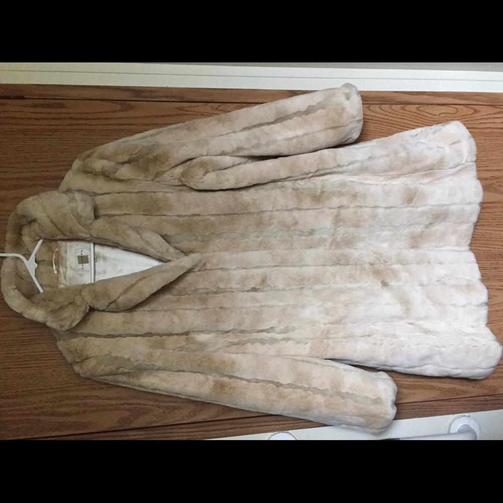 Full Length 39” Fur Coat Jacket Size XL EUC - Picture 8 of 8